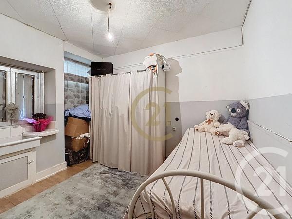 Maison à vendre  10 pièces - 175 m 2   LURE  - 70