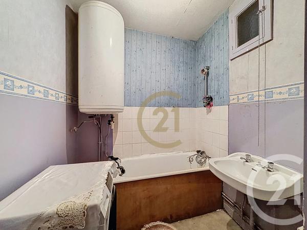 Maison à vendre  10 pièces - 175 m 2   LURE  - 70