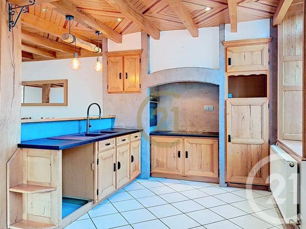 Maison à vendre  6 pièces - 207,20 m 2   FOUGEROLLES  - 70