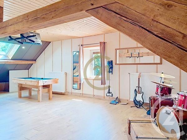 Maison à vendre  6 pièces - 207,20 m 2   FOUGEROLLES  - 70