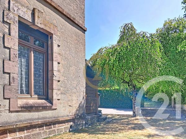 Maison à vendre  6 pièces - 207,20 m 2   FOUGEROLLES  - 70