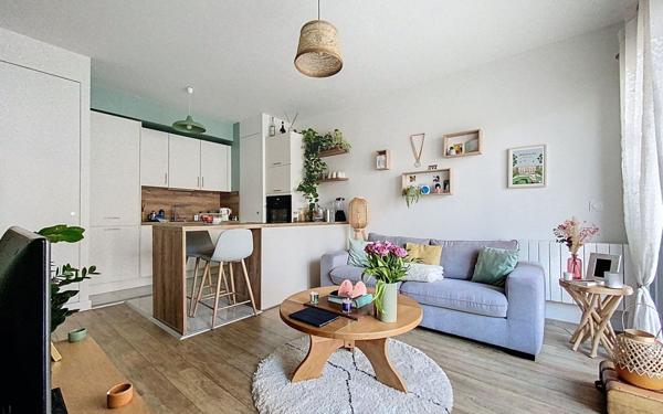 Appartement à vendre    2 pièces • 40,72 m2 Voisins-le-Bretonneux