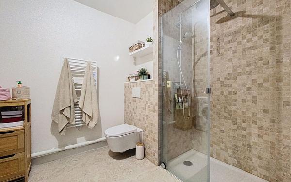 Appartement à vendre    2 pièces • 40,72 m2 Voisins-le-Bretonneux