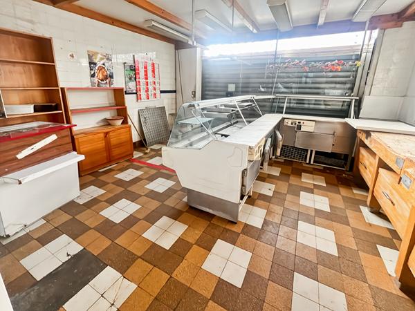 2P+ Local Commercial 83,4 m2 Paris 20