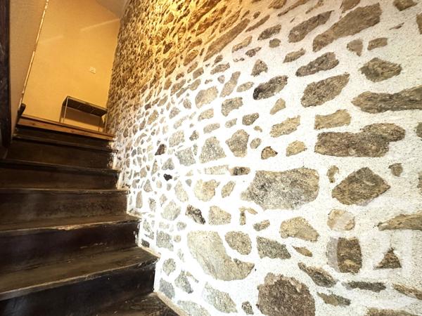 Maison à vendre  6 pièces - 217 m2 LA SOUTERRAINE - 23