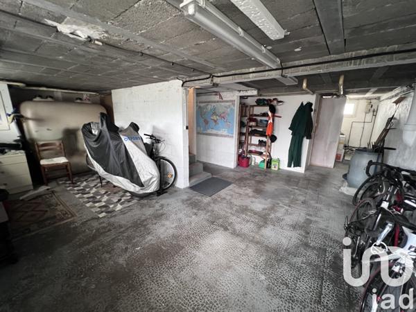 Maison à vendre 5 pièces 98 m² Saint-Aubin-le-Cloud