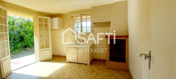 Maison T5 de 140m², 4 chambres, balcon traversant et vue dégagée, un garage de plus de 35m², jardin de 1100m²