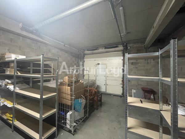 Bureaux à louer à Wambrechies bâtiment indépendant avec accès Rocade Nord Ouest