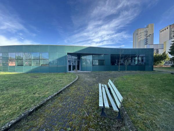 BUREAUX à LOUER de 500 m²