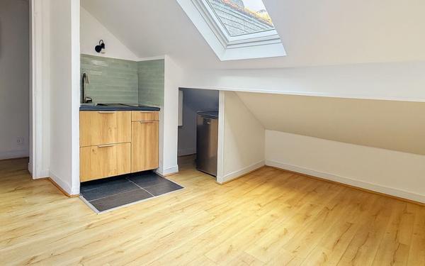 Appartement à vendre    1 pièce • 12,66 m2 Paris 18