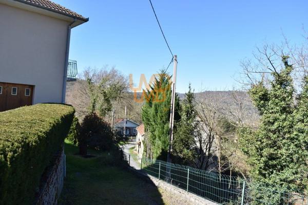 Maison spacieuse à vendre à Decazeville,