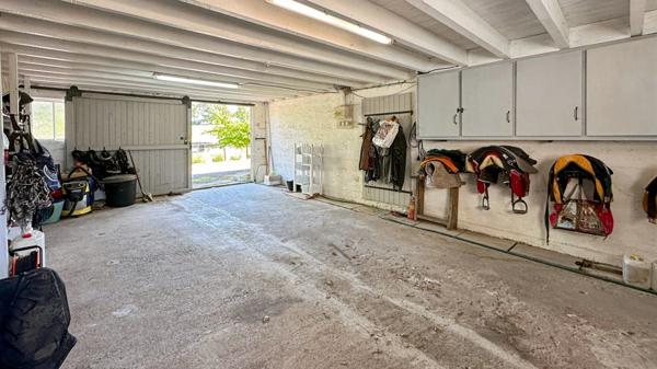 Dpt Dordogne (24), à vendre BERGERAC propriété P7 - terrain de 87000 m2
