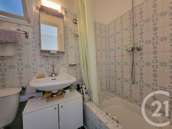 Maison à vendre  6 pièces - 177,63 m2 COGOLIN - 83