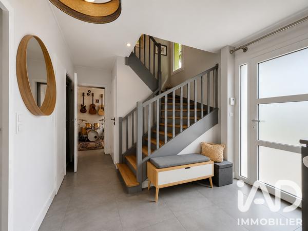 Maison à vendre 6 pièces 141 m² Carrières-sur-Seine