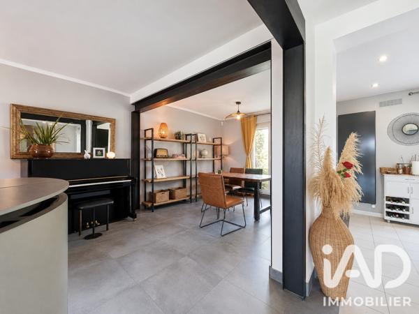 Maison à vendre 6 pièces 141 m² Carrières-sur-Seine
