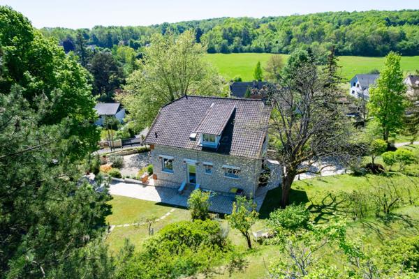 Voici une propriété au calme et à proximité de tout !