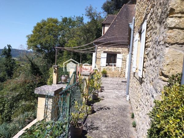Coup de cœur ! Maison périgourdine semi-troglodyte avec vue panoramique exceptionnelle – La Roque-Gageac
