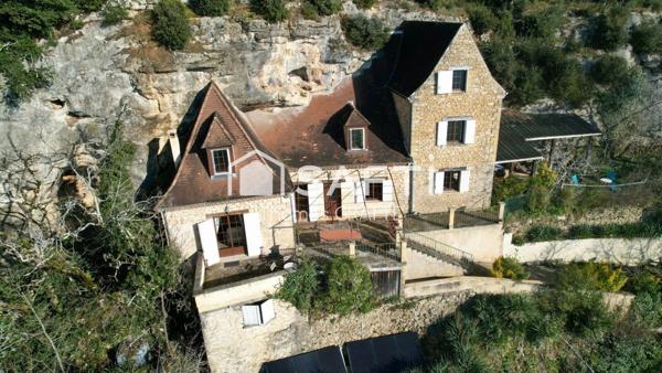 Coup de cœur ! Maison périgourdine semi-troglodyte avec vue panoramique exceptionnelle – La Roque-Gageac