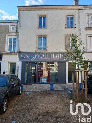 Maison à vendre 7 pièces 168 m² Gençay