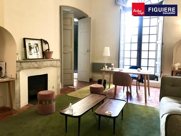 BUREAUX AVEC PARKING EN CV D'AIX, TRÈS BON ÉTAT