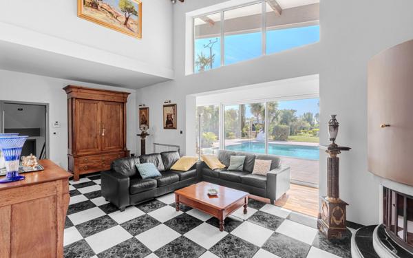 Maison à vendre    5 pièces • 161 m2 Saint-Jory