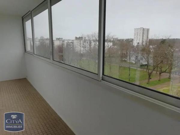 Appartement à louer 4 pièces 82.78m²