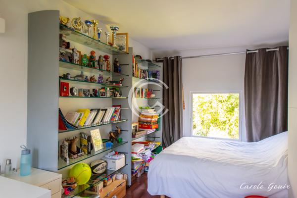 Paris (75020) MAISON SPACIEUSE ET SON JARDIN