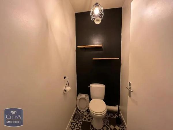 Appartement à louer 3 pièces 64.32m² Tours (37000)