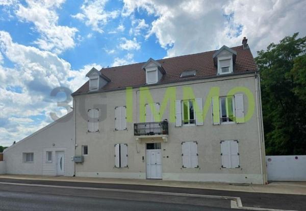 Vente / Immeuble à Saint-Yorre (03270)