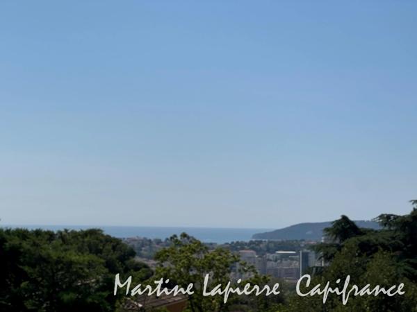 Proche du Mont Faron, bel appartement en nue-propriété
