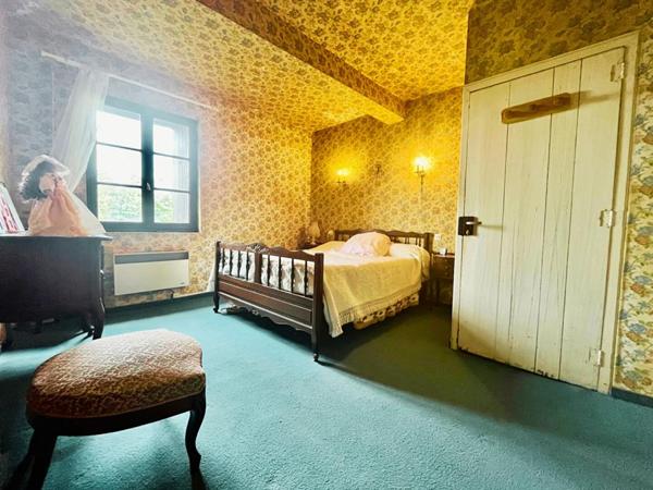 EXCLUSIVITÉ - MONTRÉAL - MAISON - 4 CHAMBRES - JARDIN - TRAVAUX A PRÉVOIR - VISITE VIRTUELLE SUR DEMANDE