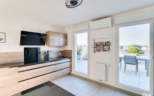 Appartement à vendre    3 pièces • 66,55 m2 Marseille 9