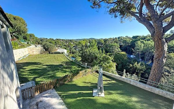 Maison à vendre    3 pièces • 193,28 m2 Mougins