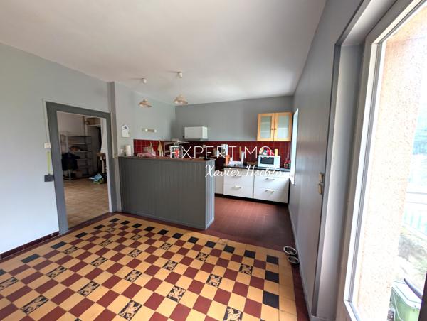 Durdat-Larequille (03310) Maison avec 3 chambres et dépendances sur 1,1 Hectare