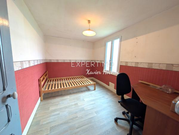 Durdat-Larequille (03310) Maison avec 3 chambres et dépendances sur 1,1 Hectare