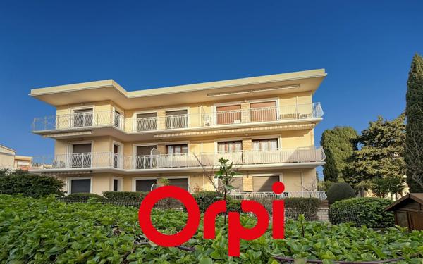 Appartement à vendre    3 pièces • 76 m2 Bandol