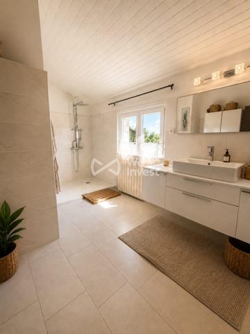 Exclusivité - Maison de caractère 220 m² env. - Piscine - Dépendances - Terrain de 2 000 m² - Bressols