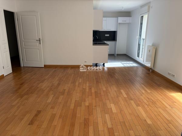 Location Appartement 3 pièces 77.8 m² - Levallois-perret 92300