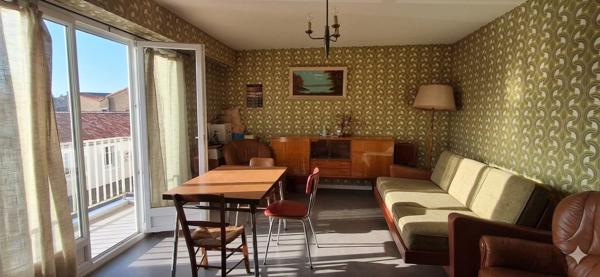 LES SABLES D'OLONNE - APPARTEMENT T2 à rénover+GARAGE