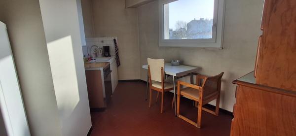 LES SABLES D'OLONNE - APPARTEMENT T2 à rénover+GARAGE