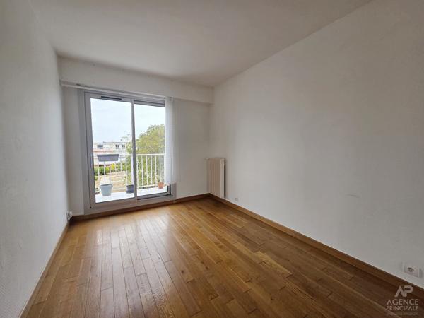 Appartement Rueil-malmaison 3 pièce(s) 69.84 m2 Loyer 1 800 €/mois charges comprises **  - Référence  20100