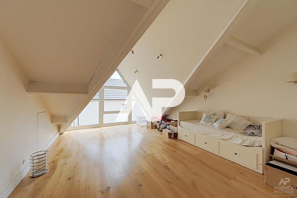 Maison Rueil Malmaison 6 pièce(s) 155.50 m2 1 190 000 € **  - Référence  20118