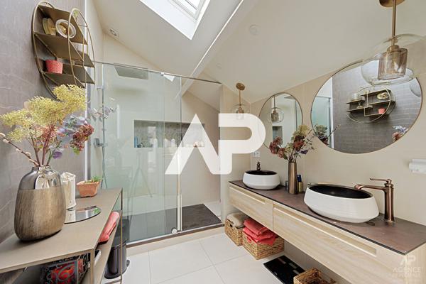 Maison Rueil Malmaison 6 pièce(s) 155.50 m2 1 190 000 € **  - Référence  20118