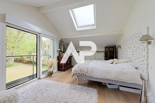 Maison Rueil Malmaison 6 pièce(s) 155.50 m2 1 190 000 € **  - Référence  20118