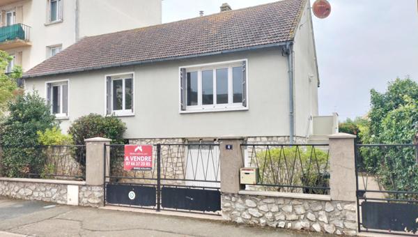 Charmante Maison de 73 m² Entièrement Rénovée avec Sous-sol Complet et Terrain de 531 m²