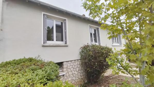 Charmante Maison de 73 m² Entièrement Rénovée avec Sous-sol Complet et Terrain de 531 m²