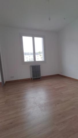 Charmante Maison de 73 m² Entièrement Rénovée avec Sous-sol Complet et Terrain de 531 m²