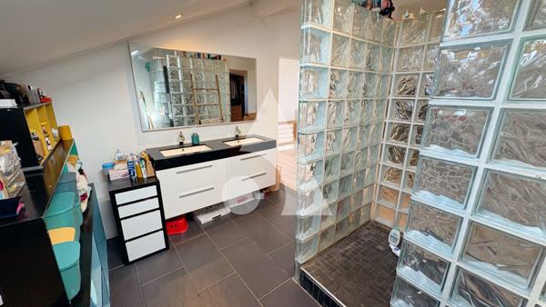 Maison 7 pièces 203 m2