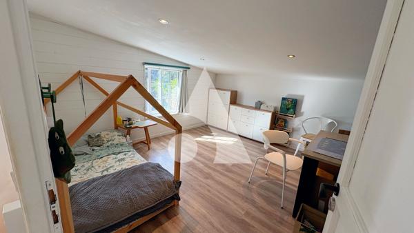 Maison 7 pièces 203 m2