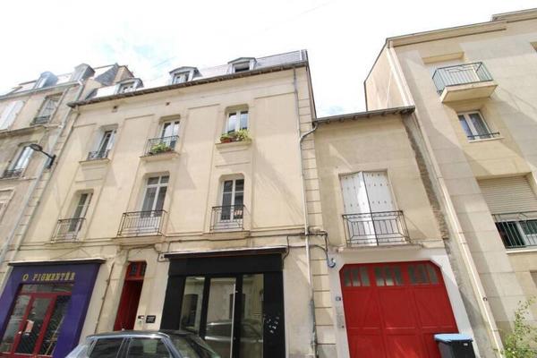 Appartement 1 pièce                                        - 44000 Nantes Réf : 11253